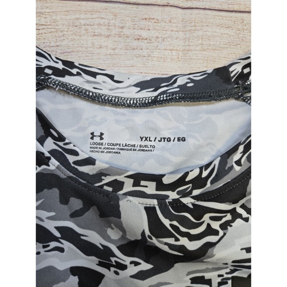 Under Armour Shirt Youth XL Black Logo Loose‎ Fit Black White Camo Athletic - Picture 2 of 6